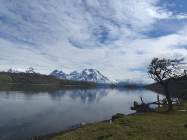 Punta Arenas mit Blick auf Darwin Kordillere