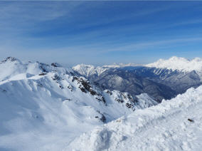 &Uuml;ber den Gipfeln auf 2300 Meter H&ouml;he