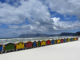 Strandh&auml;uschen von Muizenberg