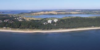 Die gro&szlig;z&uuml;gig gestaltete Anlage des Hotels