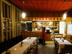 Blick zur Bar