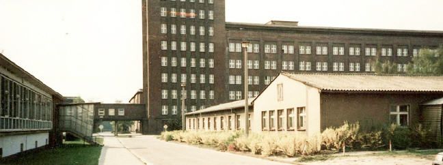 Musikbaracke hin zu A